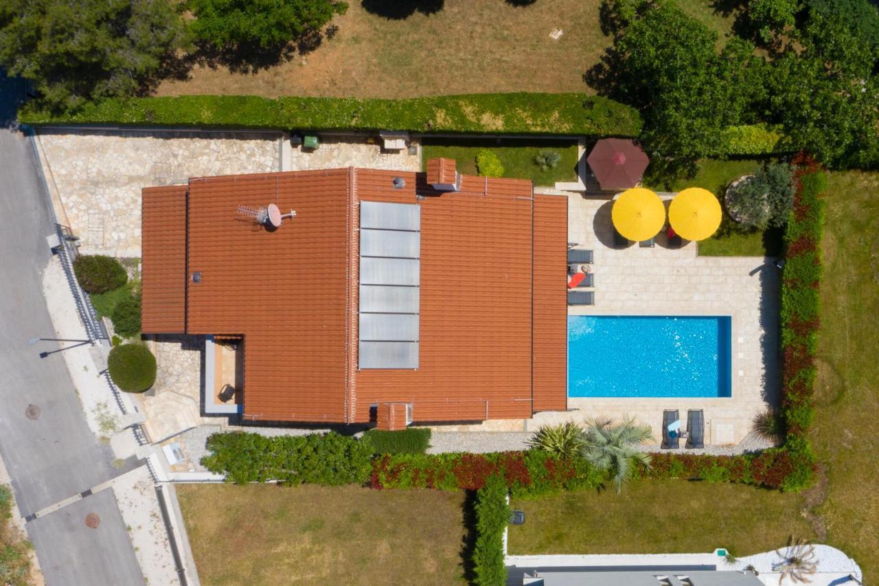 Villa Suprema Помер Экстерьер фото