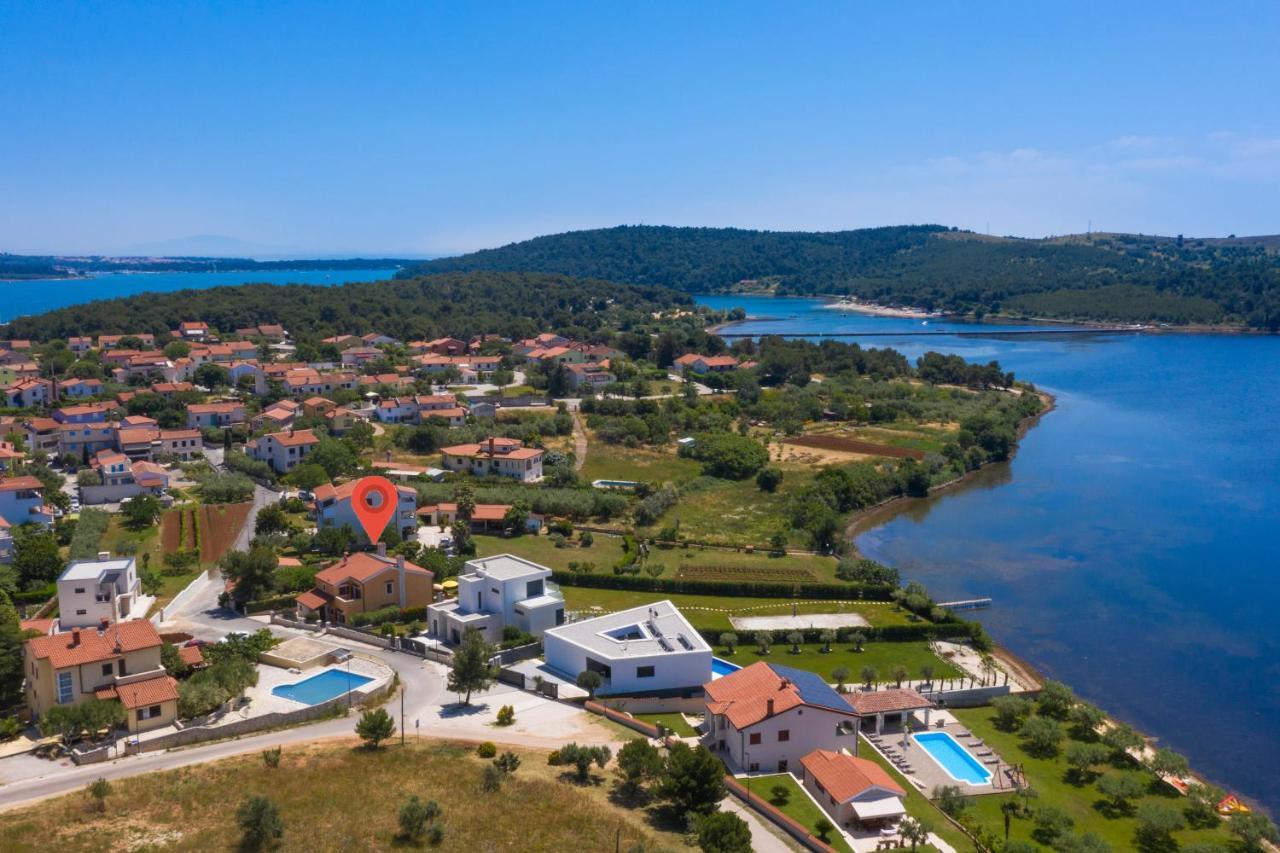 Villa Suprema Помер Экстерьер фото